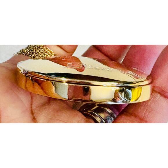 COMPACT MIRROR: j’adore DIOR Golden Tone w/Matching 3 Link Chain Wristlet, NWOT - Picture 16 of 16